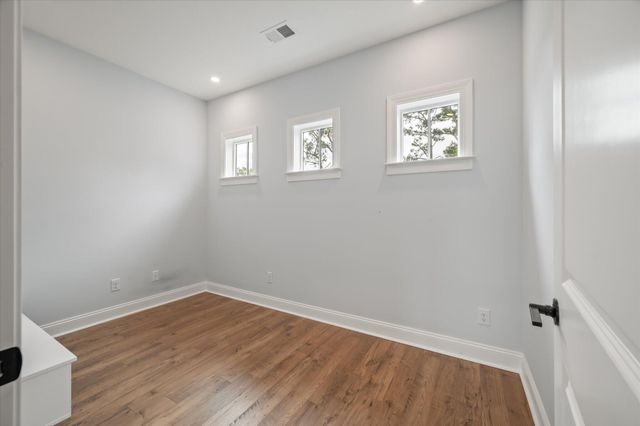 1574 Charming Nancy Road, Charleston, SC 29412