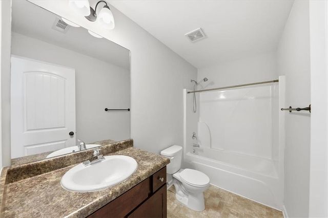 124 Pristine Drive, Locust Grove, GA 30248