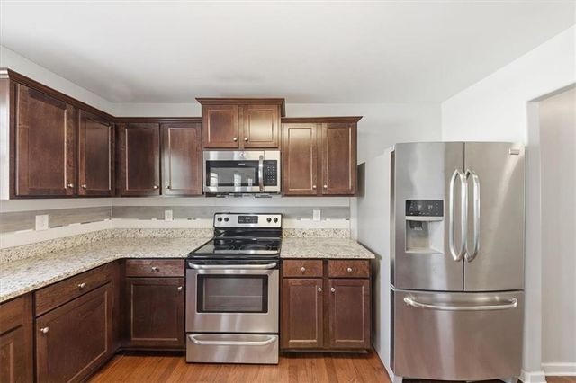 124 Pristine Drive, Locust Grove, GA 30248