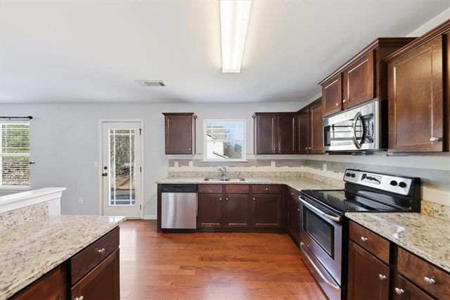 124 Pristine Drive, Locust Grove, GA 30248