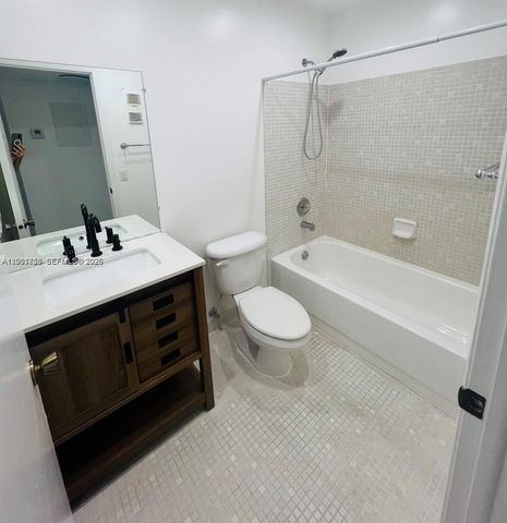 9743 W Mcnab Rd 209, Tamarac, FL 33321
