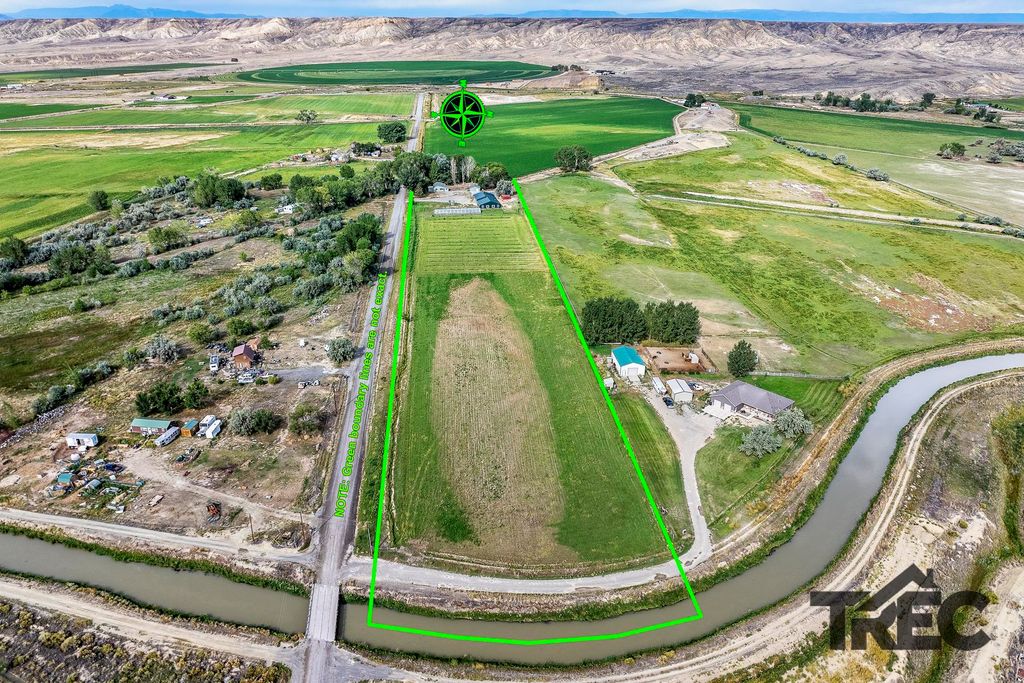 1151 Lane 6, Powell, WY 82435 photo 2