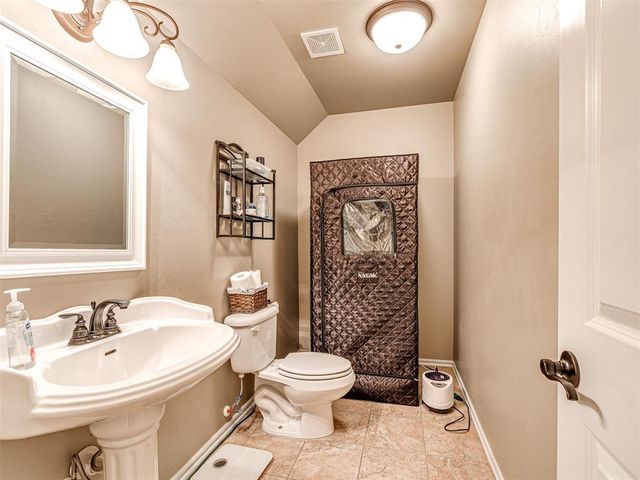 605 Ridge Lake Boulevard, Norman, OK 73071