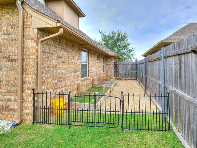605 Ridge Lake Boulevard, Norman, OK 73071