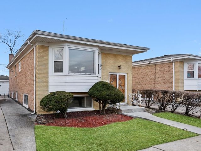 241 Zuelke Drive, Bellwood, IL 60104