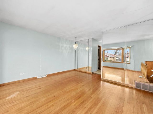 241 Zuelke Drive, Bellwood, IL 60104