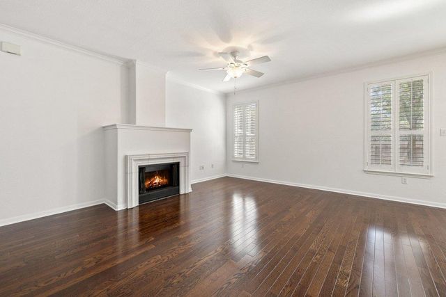 4620 W William Cannon DR 4, Austin, TX 78749