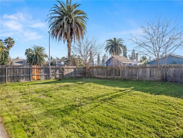 4359 W Cardiff, Fresno, CA 93722