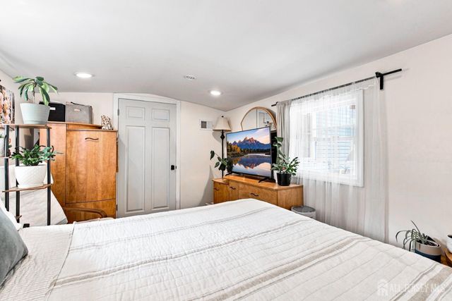 22 Elm Terrace, Sayreville, NJ 08859