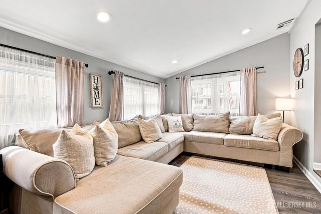 22 Elm Terrace, Sayreville, NJ 08859