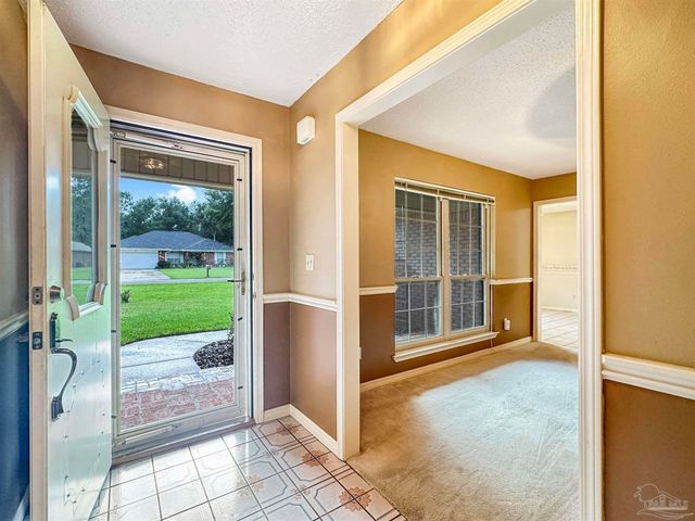 6074 Sunnyridge Dr, Milton, FL 32570