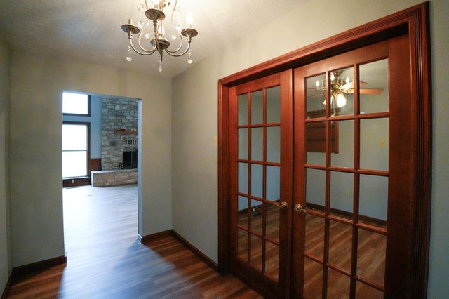 4731 Krischke Road, Schulenburg, TX 78956