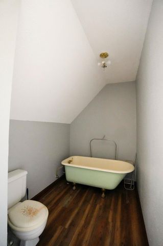 4731 Krischke Road, Schulenburg, TX 78956