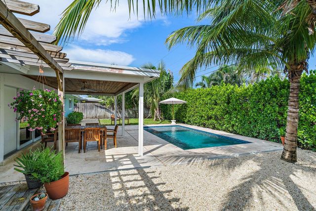 356 Mars Avenue, Tequesta, FL 33469