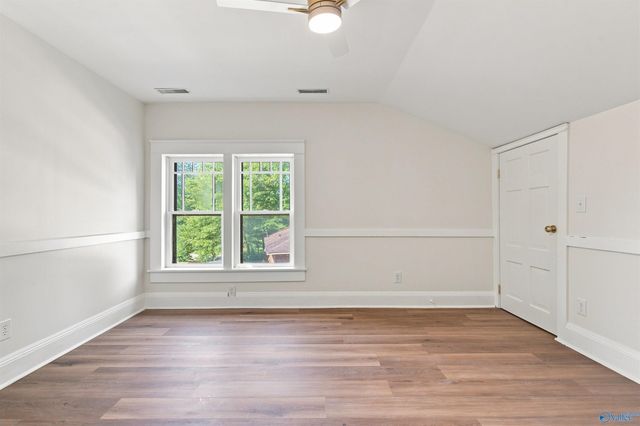 1043 W Washington Street, Athens, AL 35611