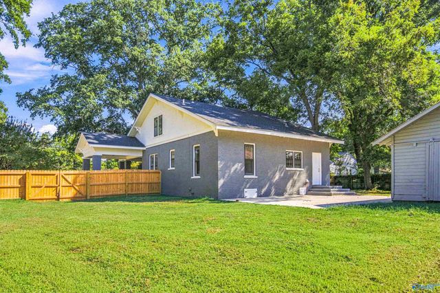 1043 W Washington Street, Athens, AL 35611