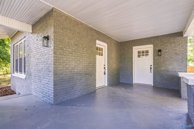 1043 W Washington Street, Athens, AL 35611