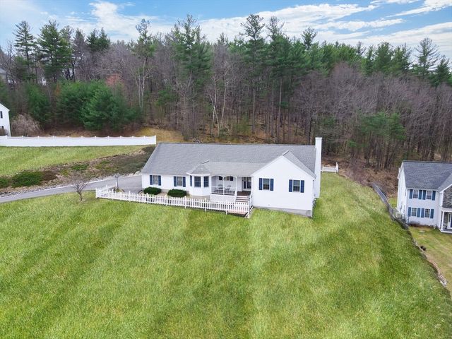 9 Jamie Way, Tyngsborough, MA 01879