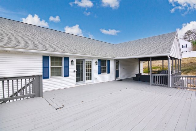 9 Jamie Way, Tyngsborough, MA 01879