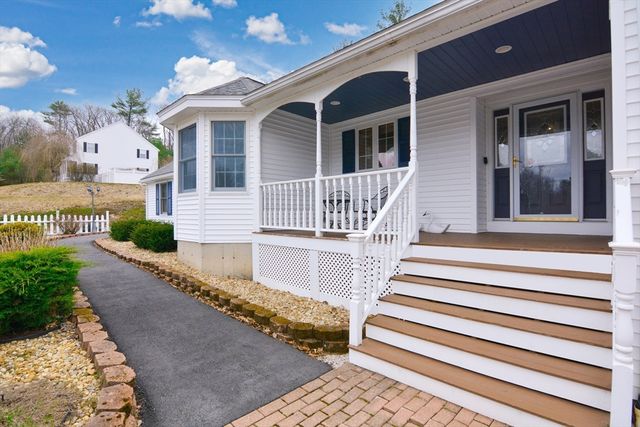 9 Jamie Way, Tyngsborough, MA 01879