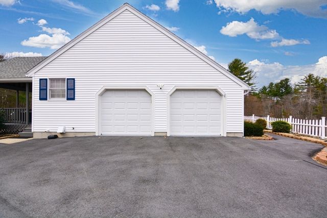 9 Jamie Way, Tyngsborough, MA 01879