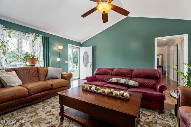 3006 N DEERHAVEN DR Drive, Cookeville, TN 38506