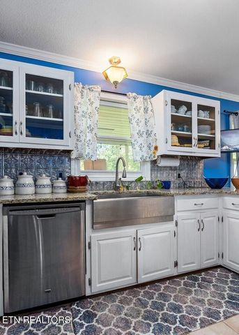 3006 N DEERHAVEN DR Drive, Cookeville, TN 38506