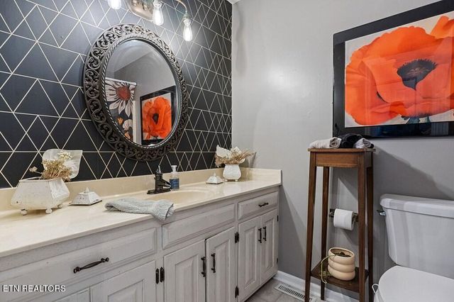 3006 N DEERHAVEN DR Drive, Cookeville, TN 38506