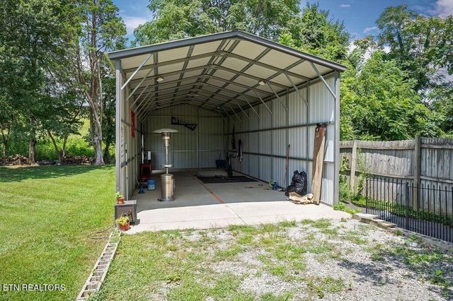 3006 N DEERHAVEN DR Drive, Cookeville, TN 38506