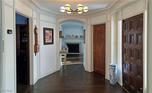 3125 Van Aken Boulevard, Shaker Heights, OH 44120