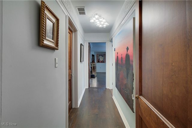 3125 Van Aken Boulevard, Shaker Heights, OH 44120