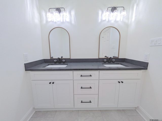 4761 Camellia St, St Francisville, LA 70775