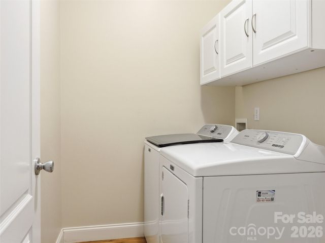 16 Lancaster Lane, Weaverville, NC 28787