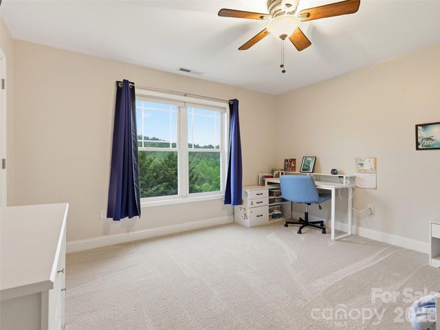 16 Lancaster Lane, Weaverville, NC 28787