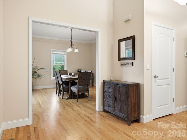 16 Lancaster Lane, Weaverville, NC 28787