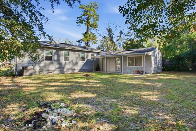 1966 LAKEWOOD Circle S, Jacksonville, FL 32207