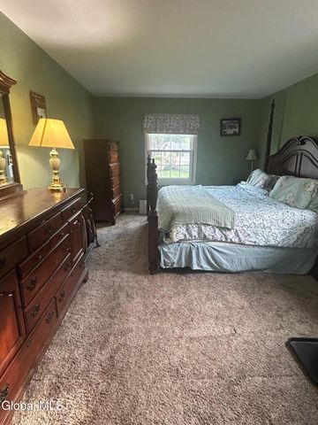 2155 Orchard Park Drive, Niskayuna, NY 12309