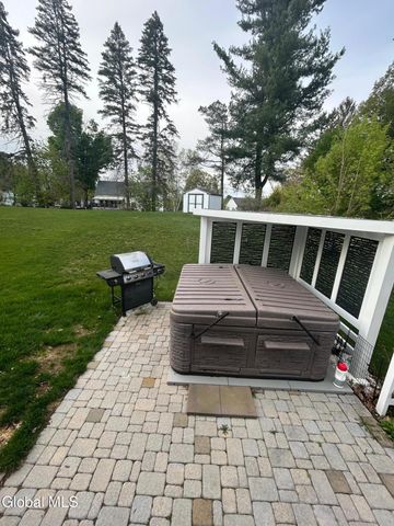 2155 Orchard Park Drive, Niskayuna, NY 12309