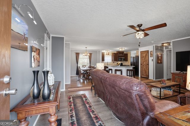 281 Oak View Trail, Cleveland, GA 30528