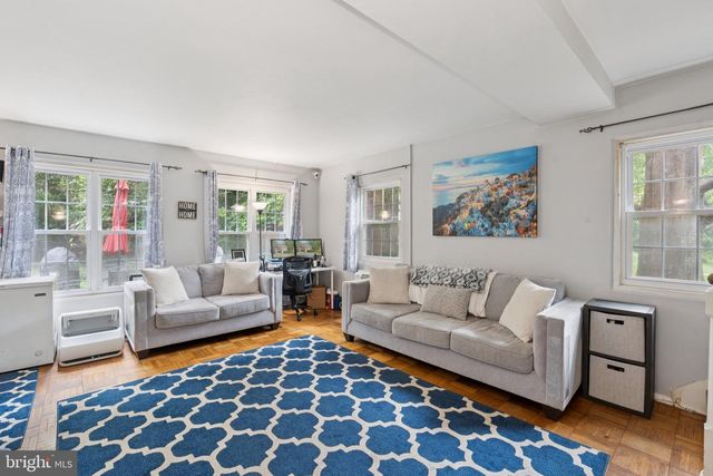 1661 PRESTON RD, Alexandria, VA 22302