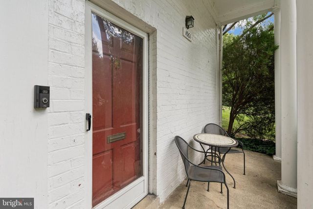 1661 PRESTON RD, Alexandria, VA 22302