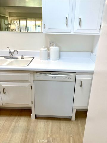 1640 Glenview Rd M12-76D, Seal Beach, CA 90740