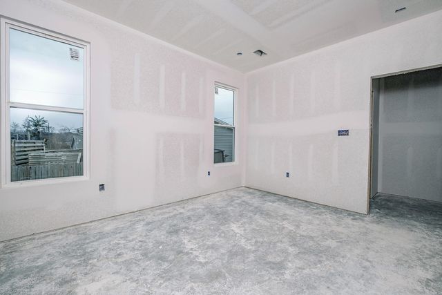 29 Walnut Valley Drive, Little Rock, AR 72211