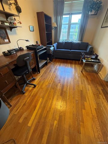 1425 Thieriot Avenue 6M, Bronx, NY 10460
