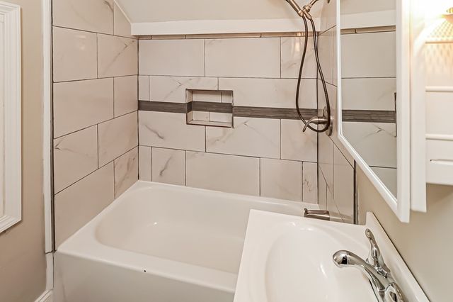 320 Fernhill Ave, Brookline, PA 15226