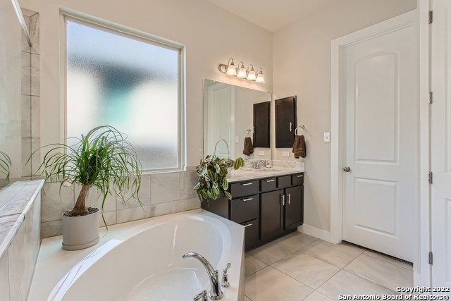 21011 Amalfi Oaks, San Antonio, TX 78259