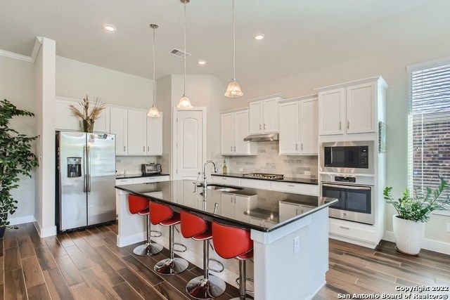 21011 Amalfi Oaks, San Antonio, TX 78259