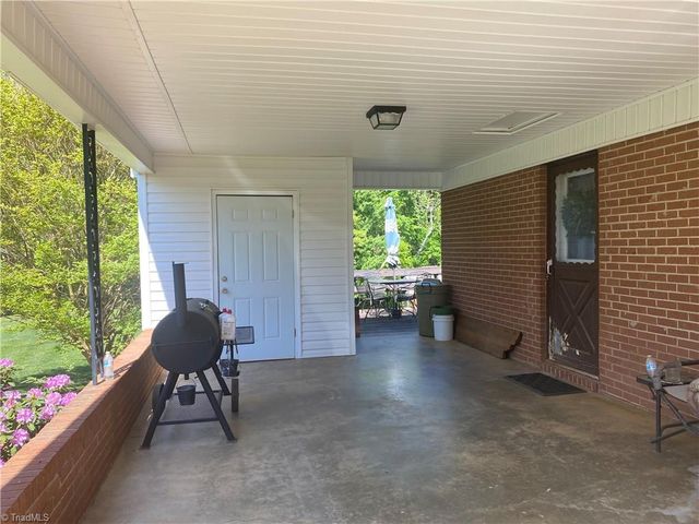 141 Brenda Drive, Mount Airy, NC 27030
