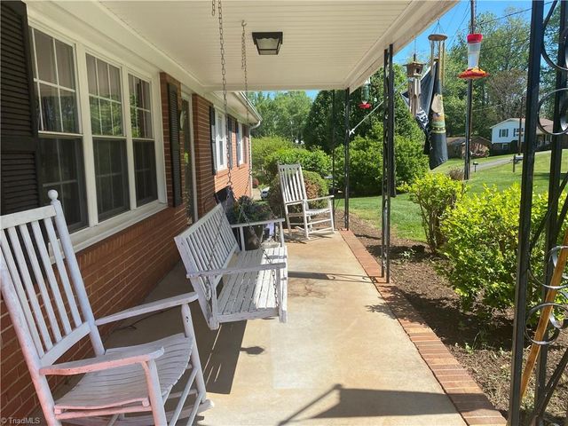 141 Brenda Drive, Mount Airy, NC 27030