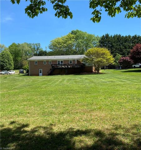141 Brenda Drive, Mount Airy, NC 27030